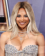 2025 American Music Awards - Arrivals
