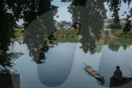 Hot Weather In Kashmir
