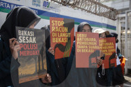 Environtment Activist Protest Against Captive Coal Power Plant