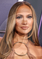 2025 American Music Awards - Winners Walk