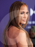 2025 American Music Awards - Winners Walk