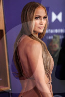 2025 American Music Awards - Winners Walk