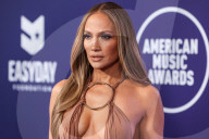 2025 American Music Awards - Winners Walk