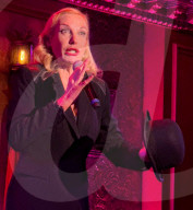 Ute Lemper Sings Kurt Weill