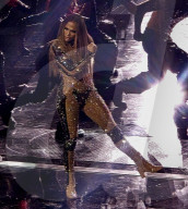 Jennifer Lopez Dances And Hosts The American Music Awards In Las Vegas - 27 May 2025