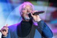 Tom Jones Performs in Chesterfield 2014