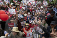 Kim Moon-soo Rallies Supporters At Sinchon Station In Seoul Ahead Of Presidential Election
