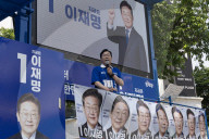 Democratic Party Campaign Chief Rallies Support For Lee Jae-myung In Seoul