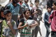 Gaza food distribution by aid organizations