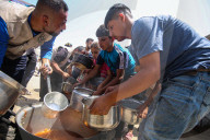 Gaza food distribution by aid organizations