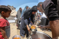 Gaza food distribution by aid organizations
