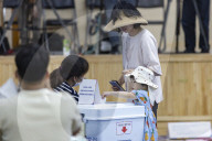 South Koreans Head To Polls For 21st Presidential Election