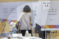 South Koreans Head To Polls For 21st Presidential Election