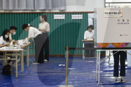 South Koreans Head To Polls For 21st Presidential Election