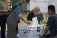 South Koreans Head To Polls For 21st Presidential Election