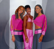 Destiny's Child/02/027 360 dpi