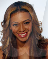 Destiny's Child/Beyonce/02/014 360 dpi