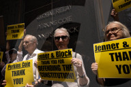 Demonstrators Thank Law Firms For Standing Up To Trump