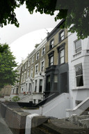 Notting Hill residents paint famous colourful houses black in bid to put off influencers and stop 'disruptive overtourism'