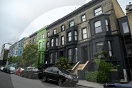 Notting Hill residents paint famous colourful houses black in bid to put off influencers and stop 'disruptive overtourism'