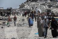 Displaced Gazans on the move