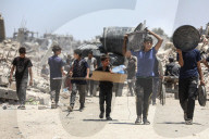 Displaced Gazans on the move