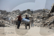 Displaced Gazans on the move