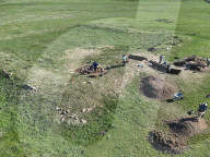 FEATURE -  Archäologen haben in der Mongolei eine über 4000 Kilometer lange neue Chinesische Mauer freigelegt