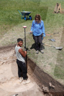 FEATURE -  Archäologen haben in der Mongolei eine über 4000 Kilometer lange neue Chinesische Mauer freigelegt