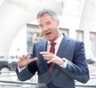 Guests departs Sunday with Laura Kuenssberg at the BBC, Broadcasting House, London, UK.
