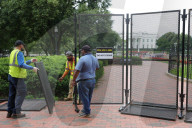 Anti-scale Fencing Goes Up Around White House