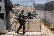 Israeli army targets Hezbollah positions in Lebanon