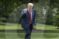 DC: President Trump hold a White House arrivals