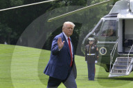 DC: President Trump hold a White House arrivals