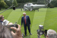 DC: President Trump hold a White House arrivals