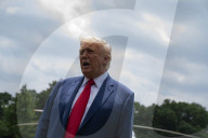 President Trump Donald J Trump Arrived At The White House  And Stops And Talk To The Press 