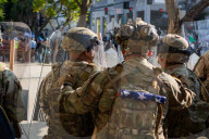 US Army protects Los Angeles federal buildings