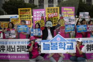 Union Rallies Against External After-School Providers