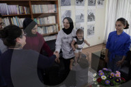 Members Of The Abed Family, Refugees, Meet With Nadya Rasheed, Palestinian Ambassador To Mexico