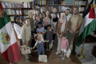 Members Of The Abed Family, Refugees, Meet With Nadya Rasheed, Palestinian Ambassador To Mexico