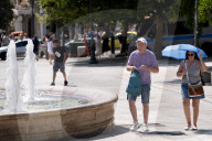 Warm Weather - Tourism In Greece