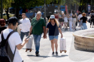 Warm Weather - Tourism In Greece
