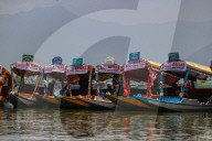 Shikara Race To Attract Tourists And Promote Tourism In Kashmir