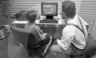 Steve Jobs launches NeXt Computers - 1988
