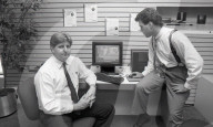 Steve Jobs launches NeXt Computers - 1988