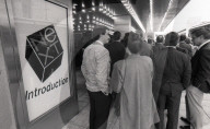 Steve Jobs launches NeXt Computers - 1988