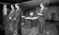 Steve Jobs launches NeXt Computers - 1988