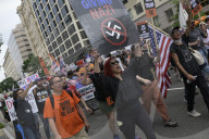DC: Demonsttrators hold a 250 US Army rally