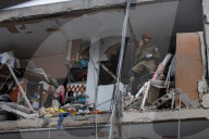 Iranian missiles hit Israel, kill 6