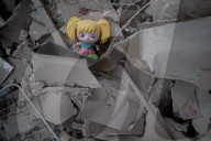 Iranian missiles hit Israel, kill 6